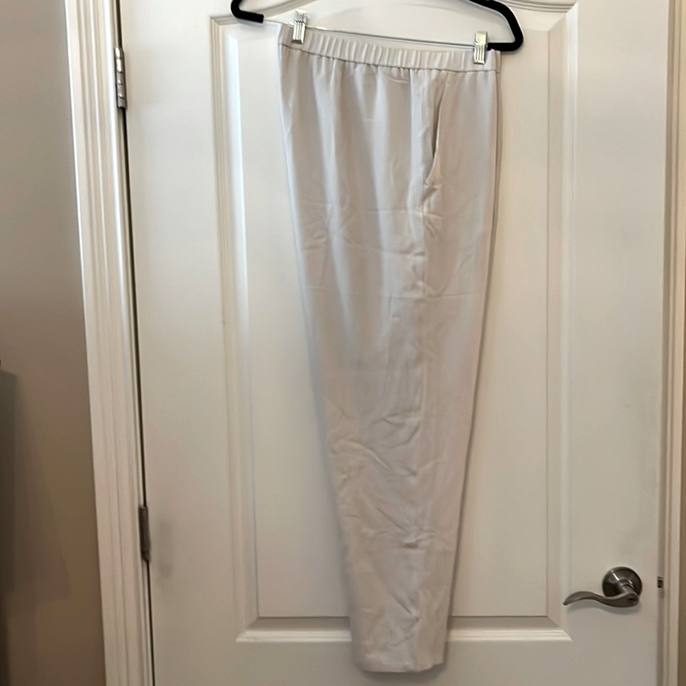 Eileen fisher 100% silk, lined pants